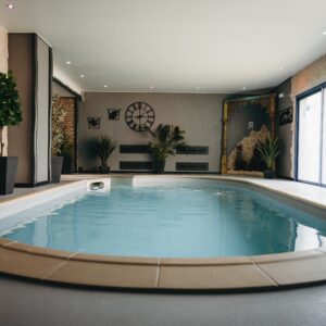 Espace privatif (piscine, sauna, jacuzzi et hammam) - 3 à 4 personnes - 2H