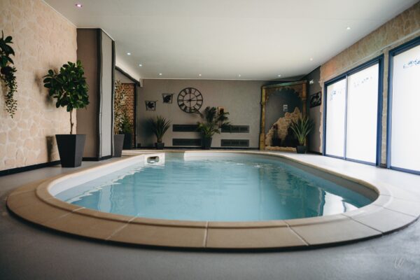 Espace privatif (piscine, sauna, jacuzzi et hammam) - 3 à 4 personnes - 2H